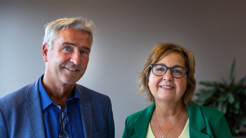 Rune Semundseth og Hilde Glenne gir tips og råd om medarbeidersamtaler